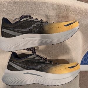 Saucony Endorphin Speed 2 Women's 9.5 Like New